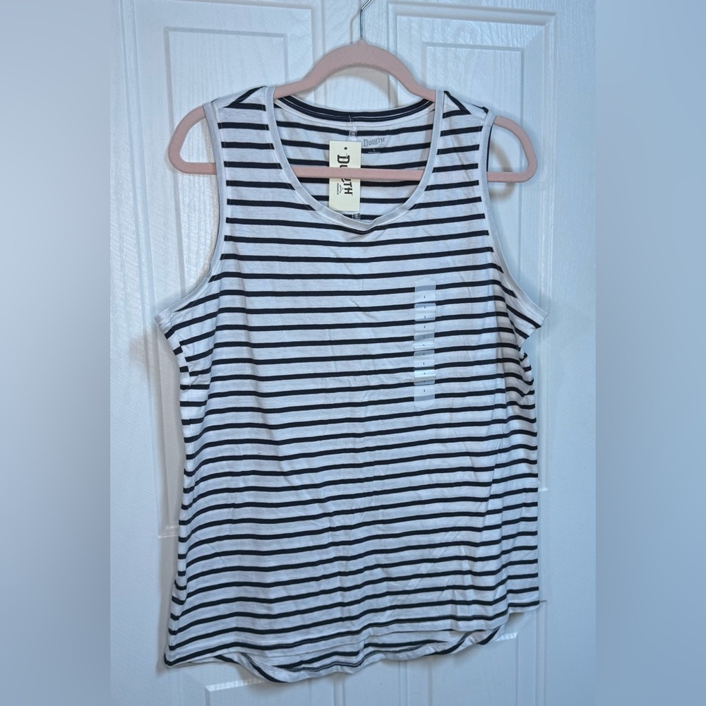 NEW Duluth Trading Co Black and White Striped Tank Top Size large